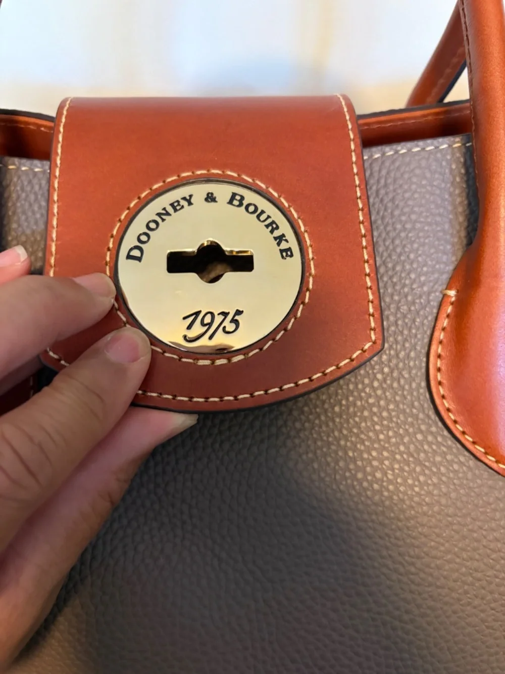 Dooney & Bourke nwt dooney
